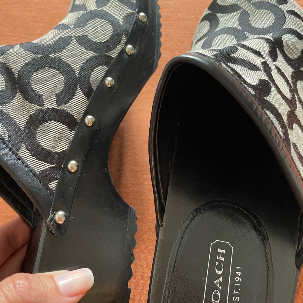 Coach Black and White Logo Clogs Mules - Picture 4 of 8